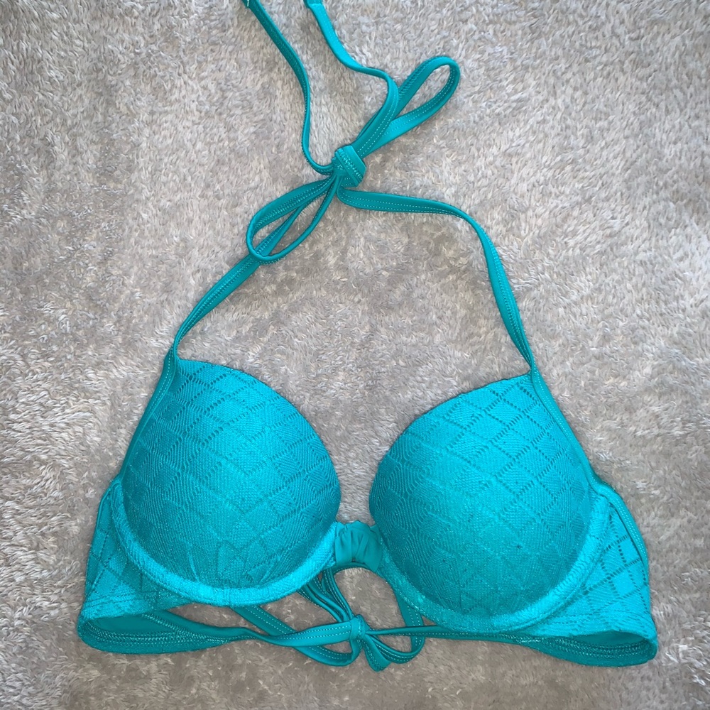 AEO / Arie push-up bikini top